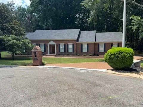 138 Laural Hill Dr, Smyrna, TN 37167