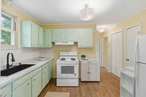 Kitchen - 113 Mae Cir, Dickson, TN 37055 photo 1 of 3