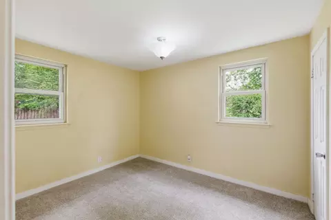 Bedroom - 113 Mae Cir, Dickson, TN 37055 photo 6 of 7