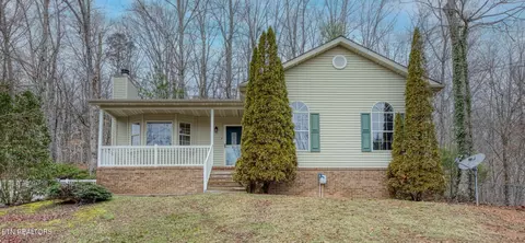 255 Alpine Dr, Lenoir City, TN 37771