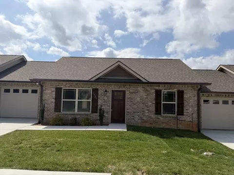 1507 Green Ln, Shelbyville, TN 37160
