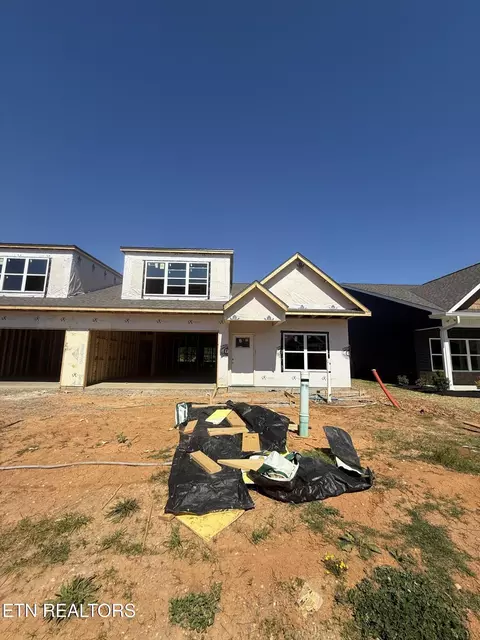 7334 Whispering Creek Ln, Powell, TN 37849