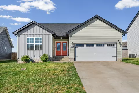 2043 Jackie Lorraine Dr, Clarksville, TN 37042