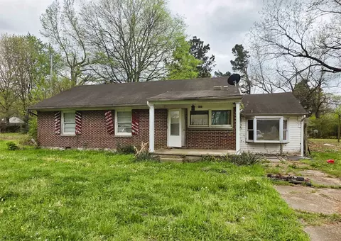 6751 Navy Rd, Millington, TN 38053