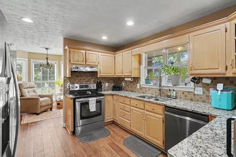 Kitchen - 3358 Hwy 52 E, Bethpage, TN 37022 photo 3 of 7