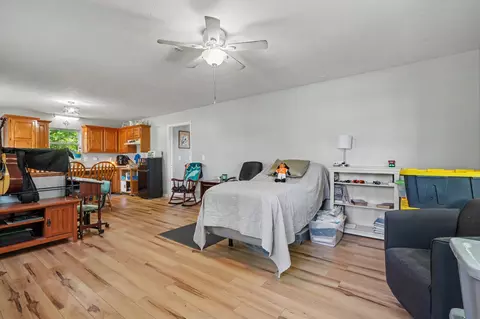 Bedroom - 3358 Hwy 52 E, Bethpage, TN 37022 photo 6 of 6