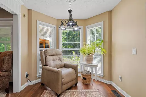 Entry Way - 3358 Hwy 52 E, Bethpage, TN 37022 photo 4 of 5