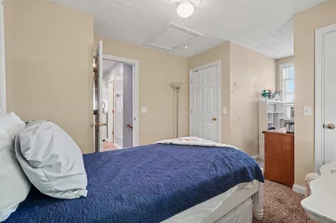 Bedroom - 3358 Hwy 52 E, Bethpage, TN 37022 photo 3 of 6
