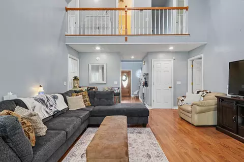 Entry Way - 3358 Hwy 52 E, Bethpage, TN 37022 photo 1 of 5
