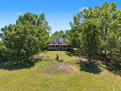 Exterior - 3358 Hwy 52 E, Bethpage, TN 37022 photo 2 of 11
