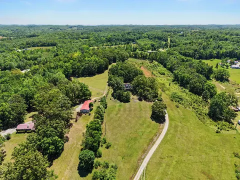 View/Area - 3358 Hwy 52 E, Bethpage, TN 37022 photo 3 of 9