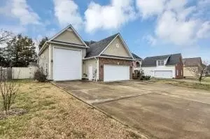 Exterior - 3325 Cornerstone Dr, Murfreesboro, TN 37128 photo 2 of 7