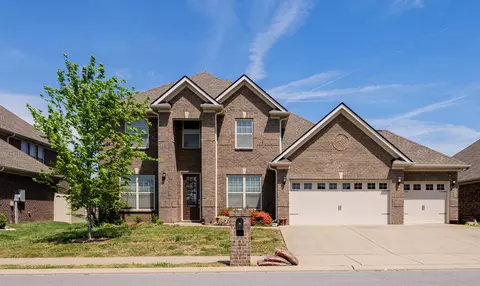 929 Sapphire Dr, Murfreesboro, TN 37128