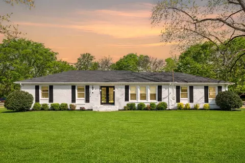 1136 Howell Dr, Franklin, TN 37069