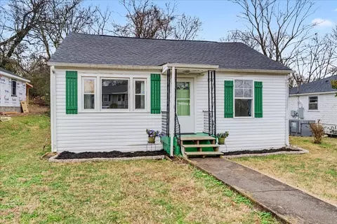 1226 Cedar St, Clarksville, TN 37040