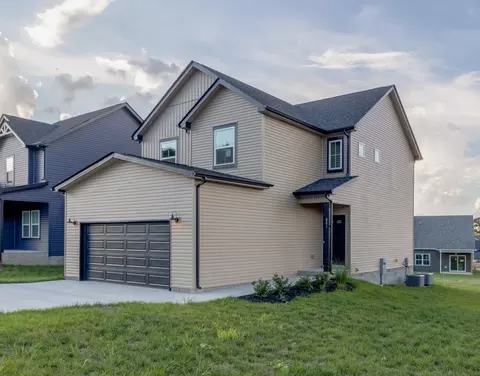 2808 Brewster Dr, Clarksville, TN 37042