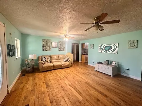 Living - 1191 Swan Mill Rd, Morrison, TN 37357 photo 1 of 1