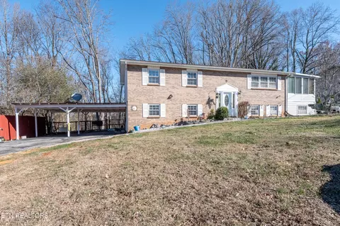 6324 Gateway Ln, Knoxville, TN 37920