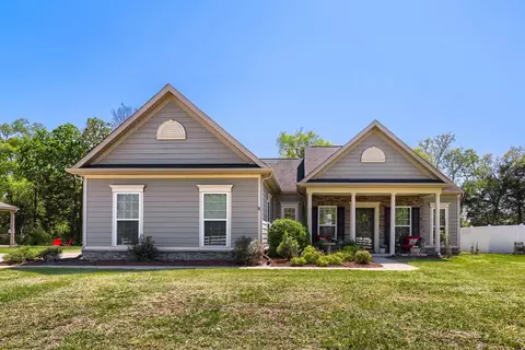 2432 Parkwood Dr, Murfreesboro, TN 37128