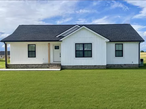 100 Donald Dr, Lafayette, TN 37083
