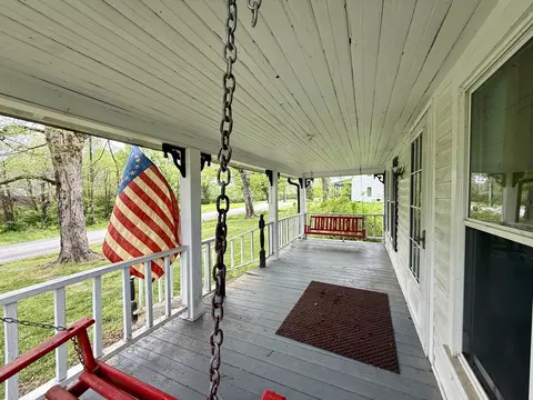 Exterior - 2114 Edgewood Rd, Dickson, TN 37055 photo 5 of 9