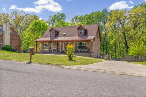 1028 Foxmoor Dr, Clarksville, TN 37042