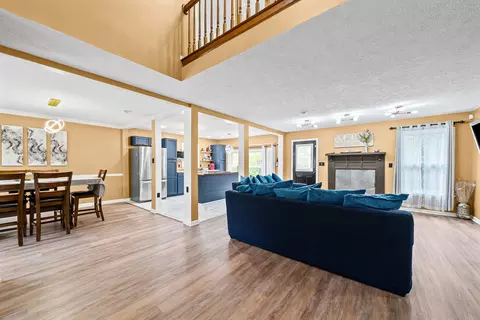 1028 Foxmoor Dr, Clarksville, TN 37042