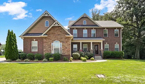 205 Corbin Dr, Clarksville, TN 37043