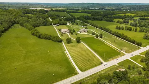 2436 Long Hollow Pike, Hendersonville, TN 37075