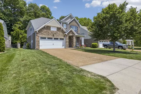 744 Bench Ln, Mount Juliet, TN 37122
