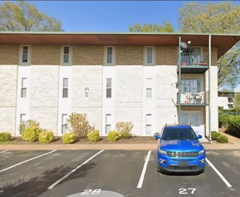 555 N Dupont Ave #B28, Madison, TN 37115