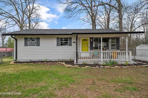 983 West Ln, Lenoir City, TN 37771