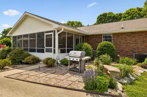 12 Charles Apple Ln, Brush Creek, TN 38547