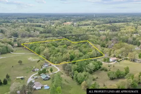 View/Area - 555 Parrish Ln, Mcewen, TN 37101 photo 2 of 16