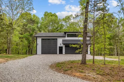 Exterior - 555 Parrish Ln, Mcewen, TN 37101 photo 14 of 14