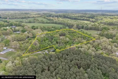 View/Area - 555 Parrish Ln, Mcewen, TN 37101 photo 10 of 16
