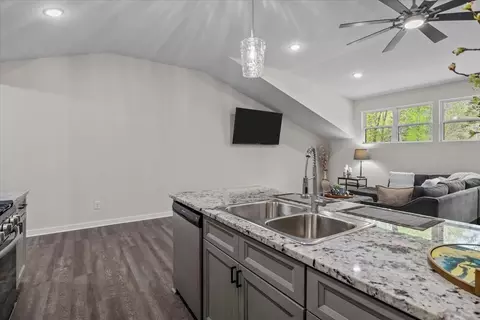 Kitchen - 555 Parrish Ln, Mcewen, TN 37101 photo 6 of 6