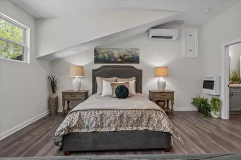 Bedroom - 555 Parrish Ln, Mcewen, TN 37101 photo 5 of 5