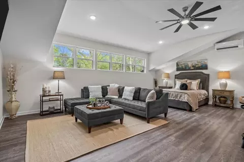 Bedroom - 555 Parrish Ln, Mcewen, TN 37101 photo 1 of 5