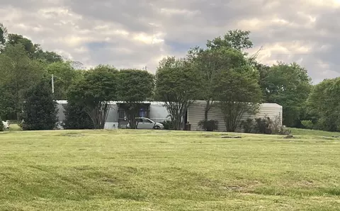 23 Preston Ln, Elmwood, TN 38560