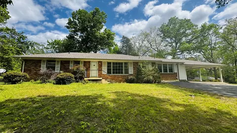 101 Bellwood Cir, Dickson, TN 37055