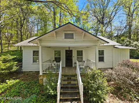 315 Laurel Hollow Rd, Clinton, TN 37716