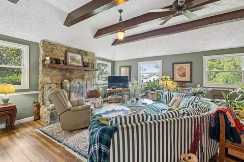 Living - 701 Hafner Rd, Charlotte, TN 37036 photo 1 of 3