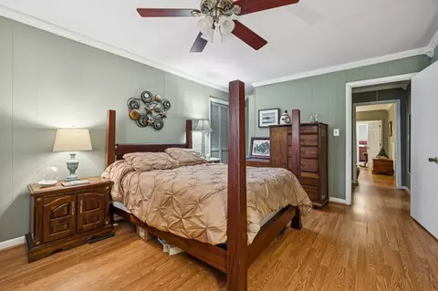 Bedroom - 701 Hafner Rd, Charlotte, TN 37036 photo 4 of 5