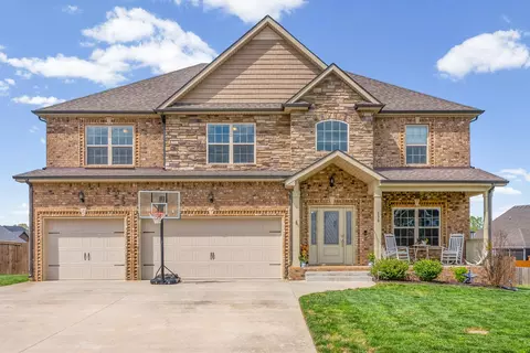230 Cotoneaster Ln, Clarksville, TN 37043