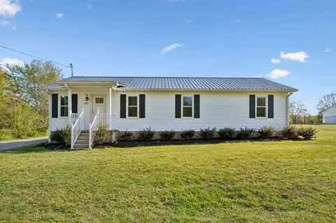 437 Dearman St, Smithville, TN 37166