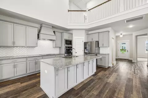 2728 Parkwood Dr, Murfreesboro, TN 37128