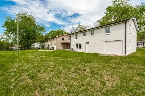Exterior - 709 Perry Dr, Springfield, TN 37172 photo 8 of 9