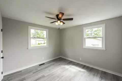 Bedroom - 709 Perry Dr, Springfield, TN 37172 photo 6 of 8