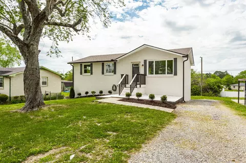 709 Perry Dr, Springfield, TN 37172